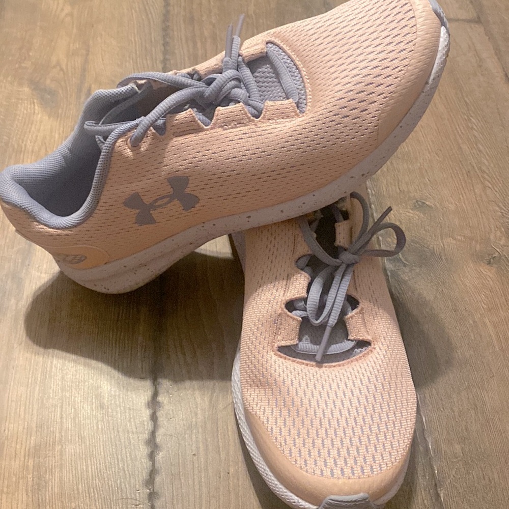 Under Armour charged rose gold. Girls 7Y nwot